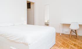 Private room for rent for €620 per month in Porto, Rua de Nossa Senhora de Fátima
