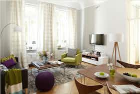 Appartement à louer pour 1 750 €/mois à Stade, Parkstraße