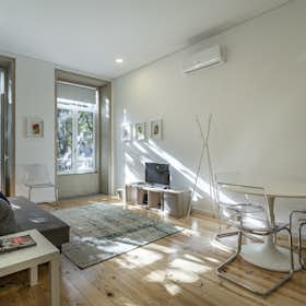 Apartment for rent for €1,500 per month in Porto, Avenida de Rodrigues de Freitas