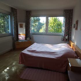 Apartment for rent for €1,600 per month in Vienna, Zum Weißen Kreuz