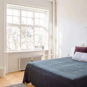 Private room for rent for €1,734 per month in Copenhagen, Otto Mønsteds Gade