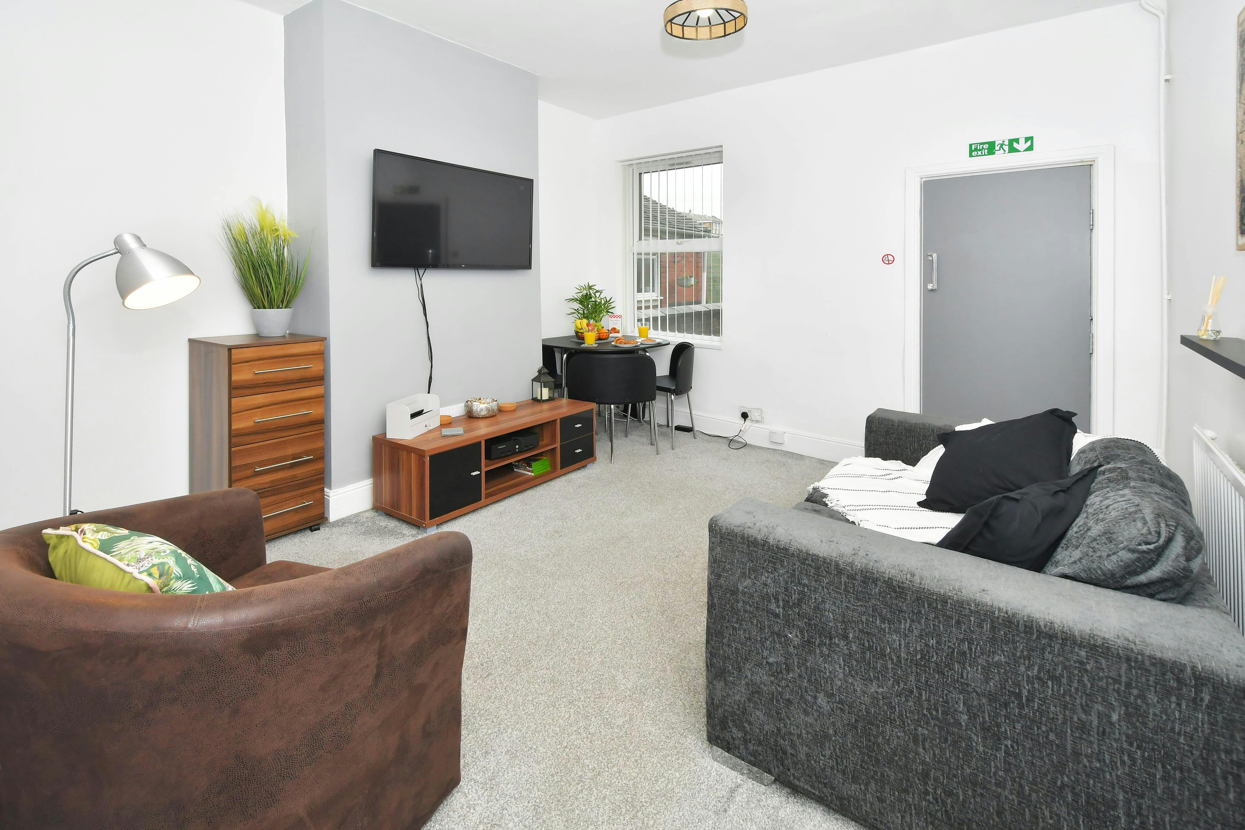 Apartment Stoke-On-Trent — photo 10