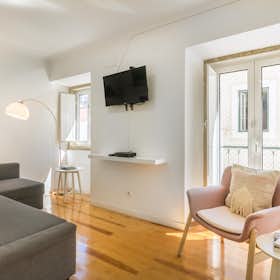 Apartment for rent for €2,000 per month in Lisbon, Rua do Terreirinho