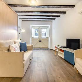 Apartment for rent for €2,000 per month in Lisbon, Rua de São Miguel