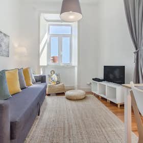 Apartment for rent for €2,000 per month in Lisbon, Beco dos Aciprestes