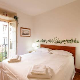 Apartment for rent for €2,700 per month in Milan, Via San Vittore