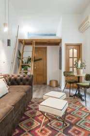 Apartment for rent for €1,920 per month in Madrid, Calle del Amparo