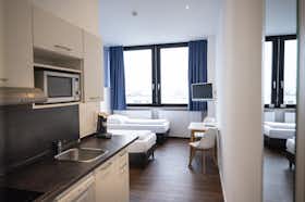 单间公寓 正在以 €2,070 的月租出租，其位于 Munich, Triebstraße