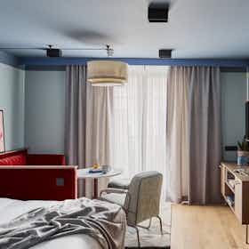 Studio for rent for €3,000 per month in Munich, Landwehrstraße