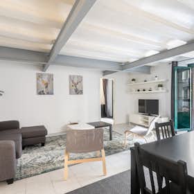 Apartment for rent for €1,350 per month in Barcelona, Carrer d'en Quintana