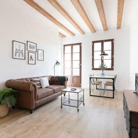 Apartment for rent for €1,450 per month in Barcelona, Carrer de Joaquín Costa