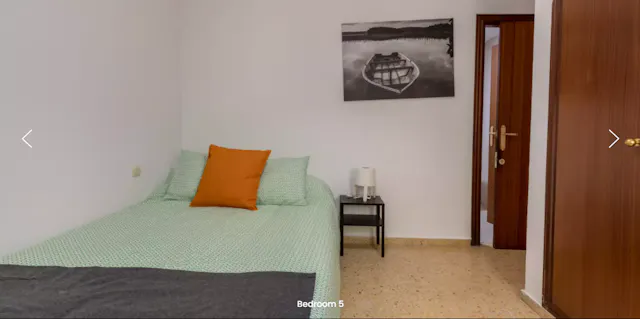 Private room in Plaça del Dramaturg Faust Hdez. Casajuana, Valencia (1119777) room image 2