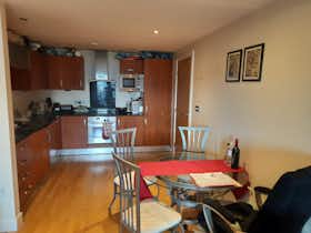 Appartement à louer pour 1 200 £GB/mois à Leeds, Armouries Way