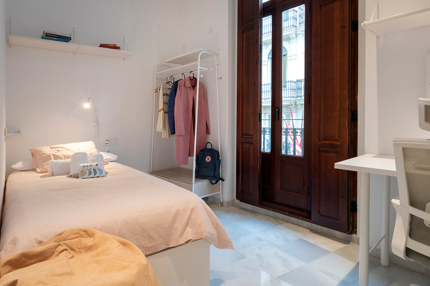 Carrer de la Pau, Valencia preview