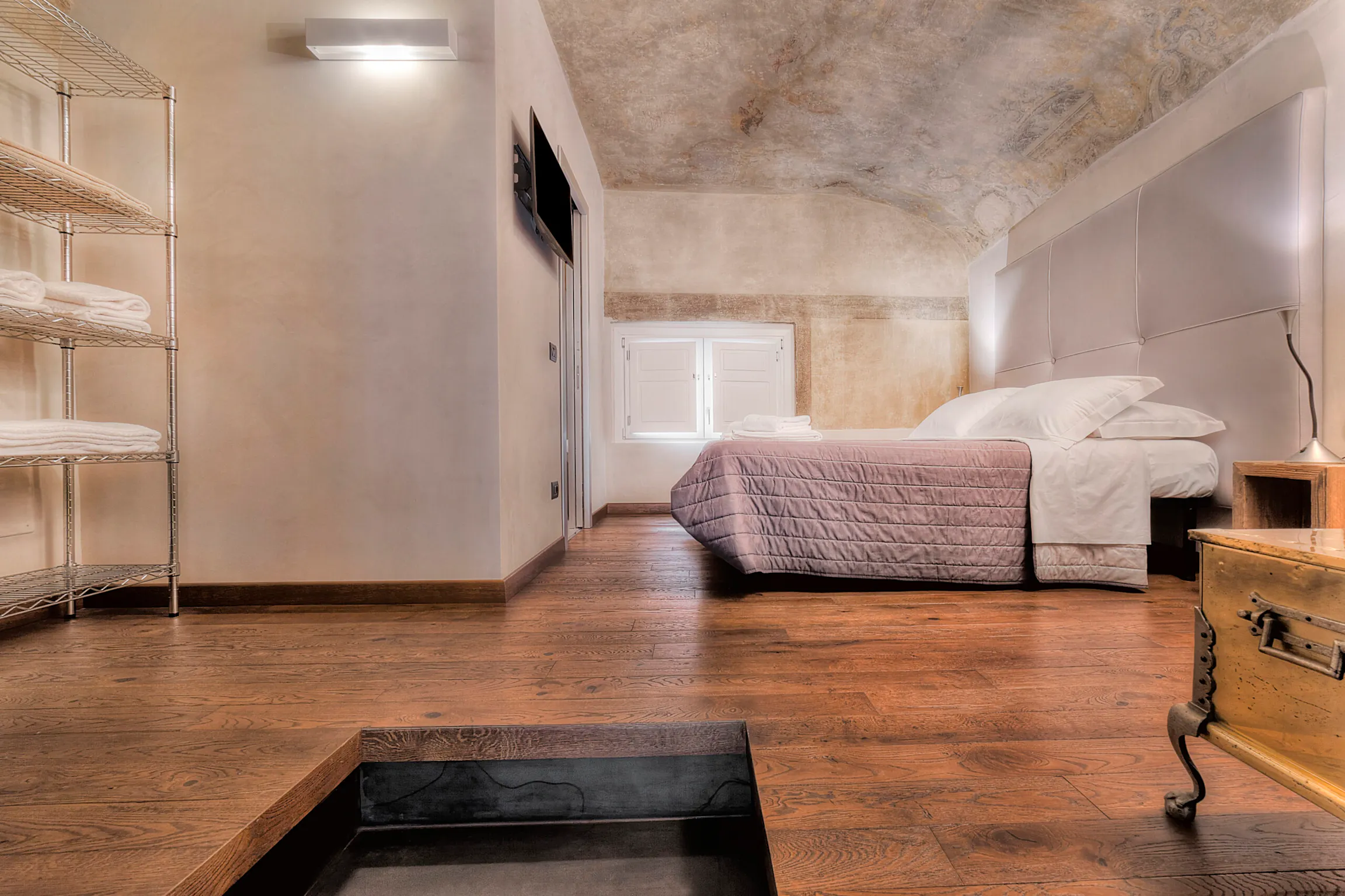 2-Bedroom Apartment in Via dell'Oriuolo, Florence (1120408) ROOM 4