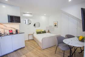 Apartamento para alugar por € 850 por mês em Porto, Travessa de Liceiras