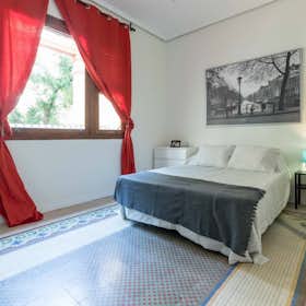Private room for rent for €400 per month in Valencia, Calle Marqués de Zenete