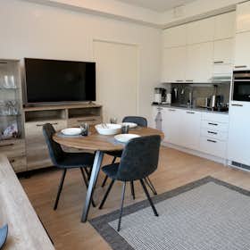 公寓 正在以 €1,300 的月租出租，其位于 Helsinki, Eläinlääkärinkatu