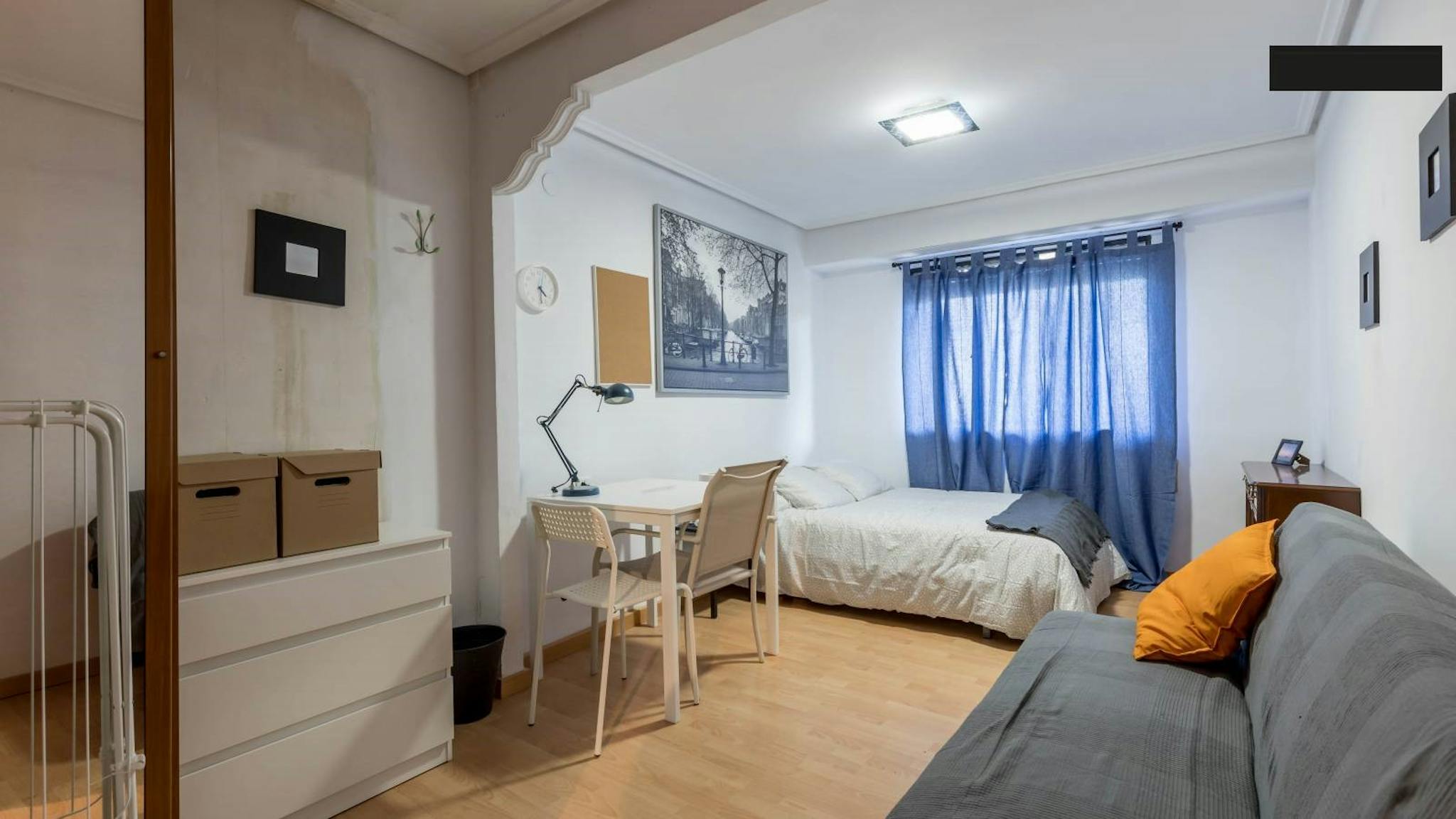 Calle de San Vicente Mártir, Valencia preview