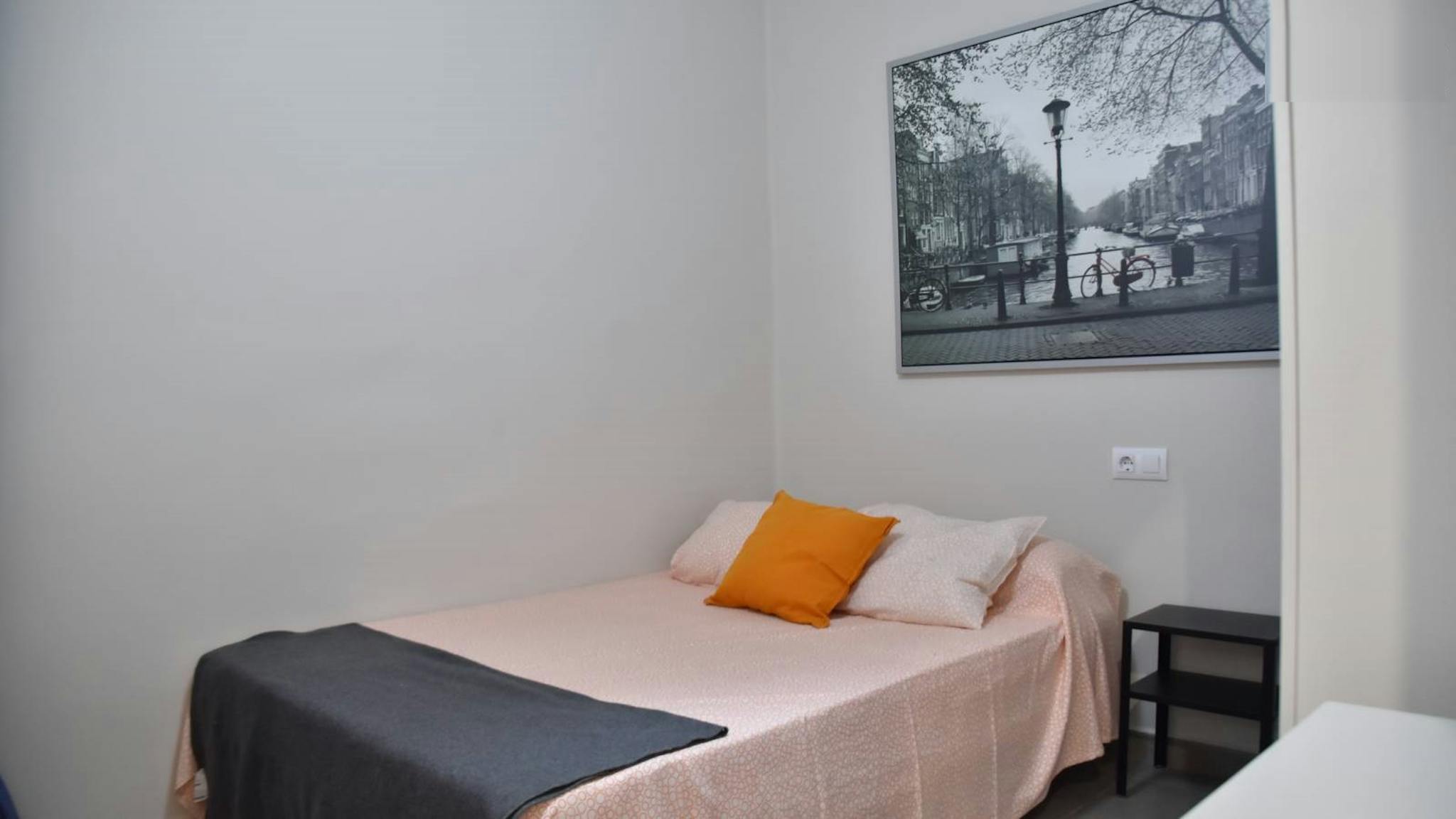 Calle Sueca, Valencia preview