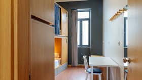 Mehrbettzimmer zu mieten für 450 € pro Monat in Vila Nova de Gaia, Rua do Pilar