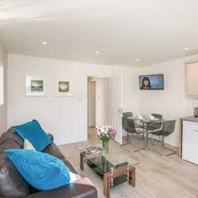 Appartamento in affitto a 2.750 € al mese a Dublin, Victoria Street