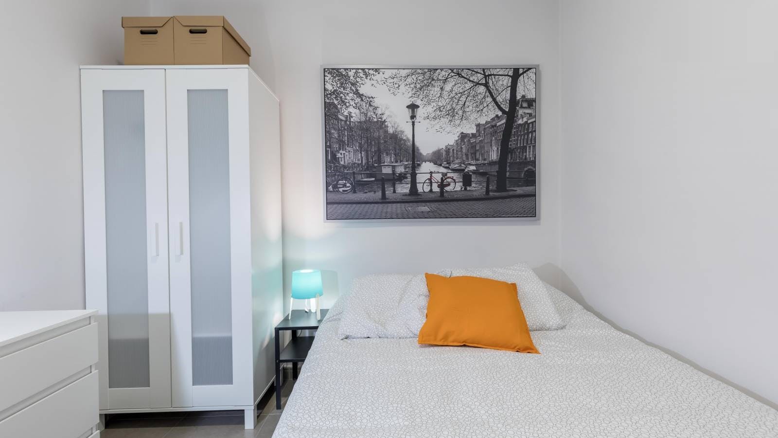 Calle Sueca, Valencia preview