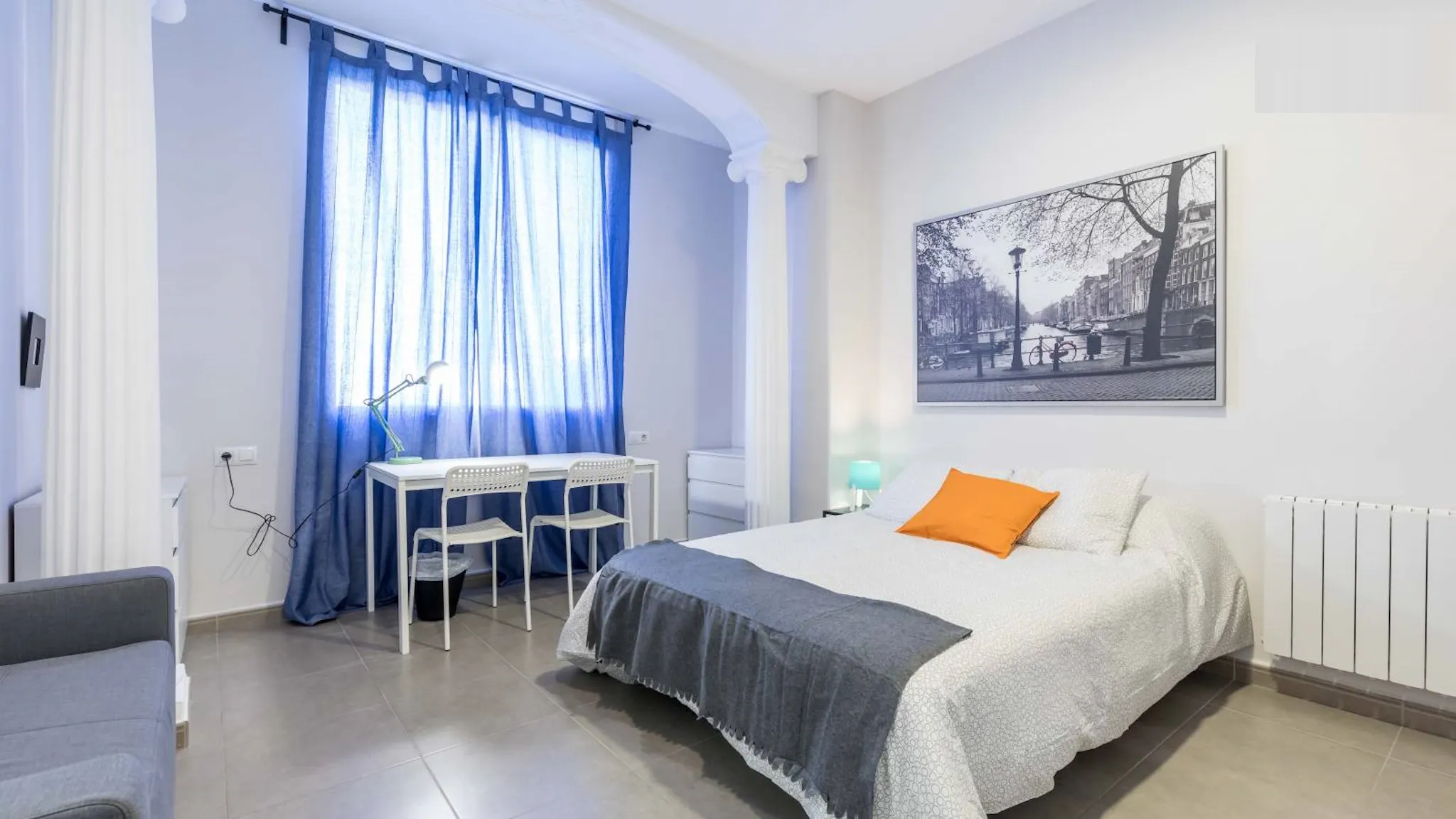 Calle Sueca, Valencia preview