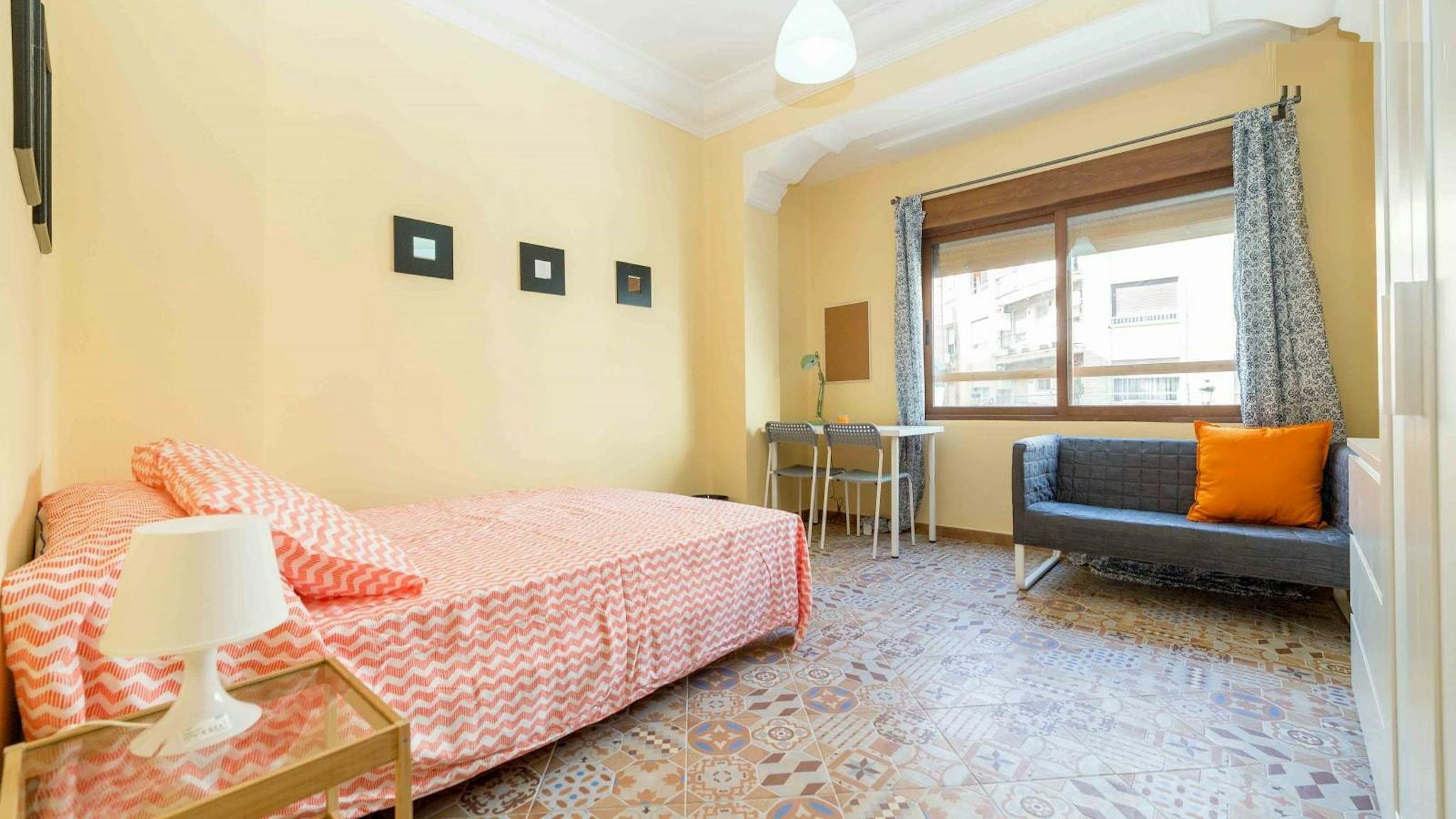 Carrer dels Tomasos, Valencia preview