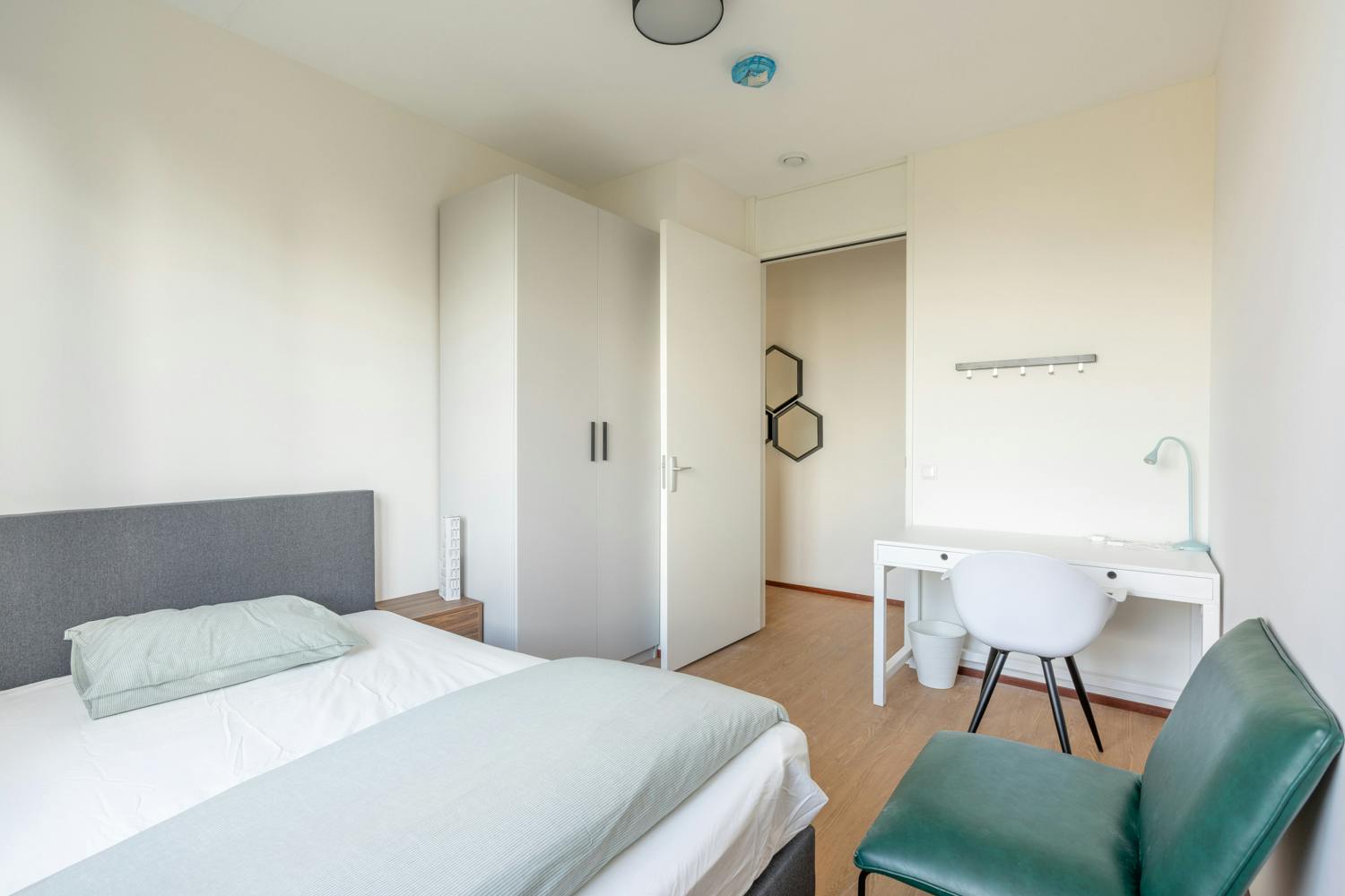 Kamer aan Zeeburgerdijk, Amsterdam