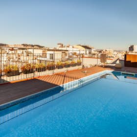 Apartment for rent for €4,796 per month in Barcelona, Carrer de Casp