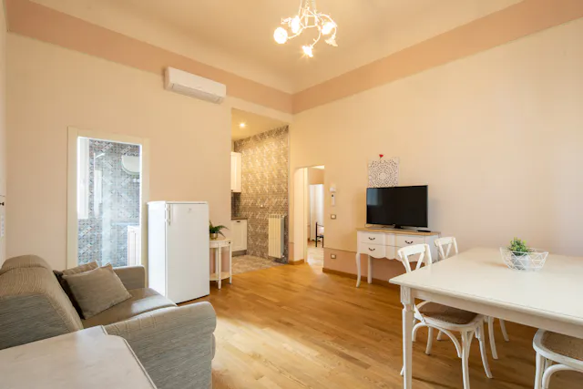 2-Bedroom Apartment in Via del Leone, Florence (1121605) room image 1