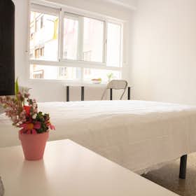 Private room for rent for €315 per month in Valencia, Calle Higinio Noja