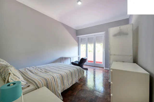 Private room in Avenida Elias Garcia, Lisbon (1121759) room image 1