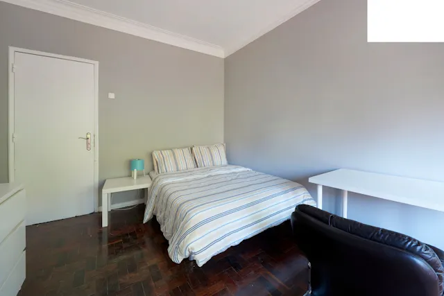 Private room in Avenida Elias Garcia, Lisbon (1121759) room image 2