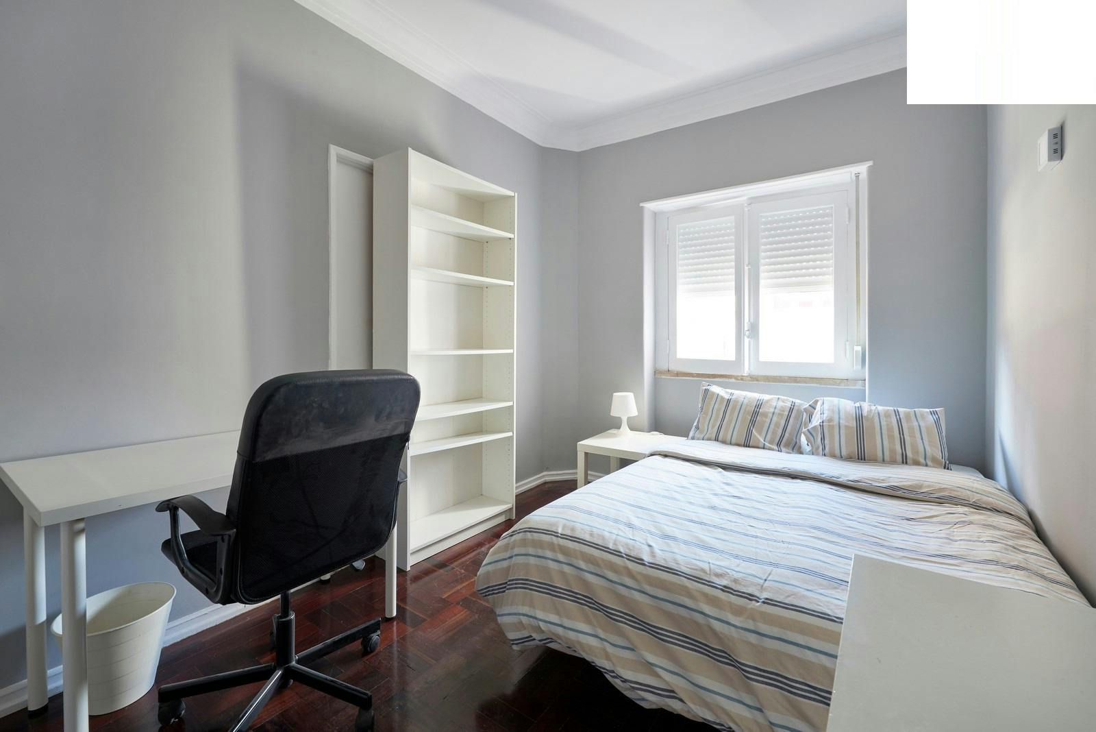 Avenida Elias Garcia, Lisbon preview