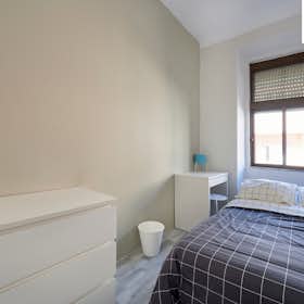Private room for rent for €600 per month in Lisbon, Rua Barão de Sabrosa