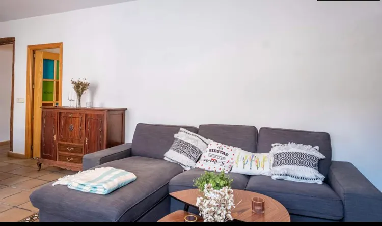 3-Bedroom Apartment in Calle de Jesús y María, Madrid (1121884) ROOM 3