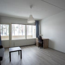 Private room for rent for €680 per month in Helsinki, Kaarikuja