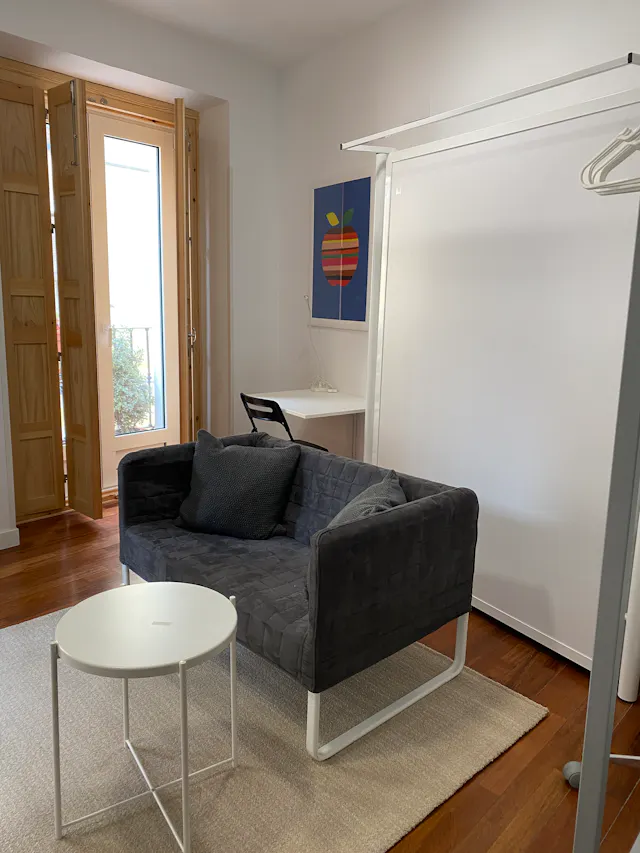 Apartment in Calle de Jesús y María, Madrid (1122049) room image 2