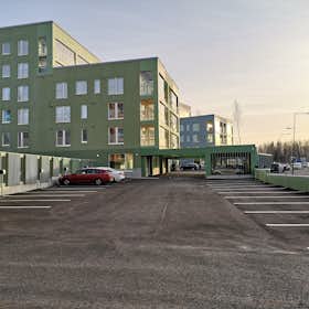 Квартира сдается в аренду за 1 800 € в месяц в Vantaa, Ajolenkki