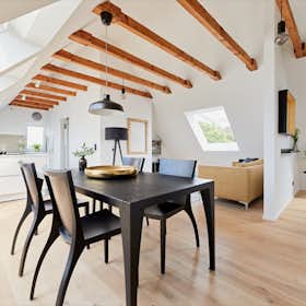 公寓 正在以 €1,420 的月租出租，其位于 Meerbusch, Am Görgestor