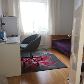 WG-Zimmer for rent for 638 € per month in Hamburg, Volksdorfer Straße