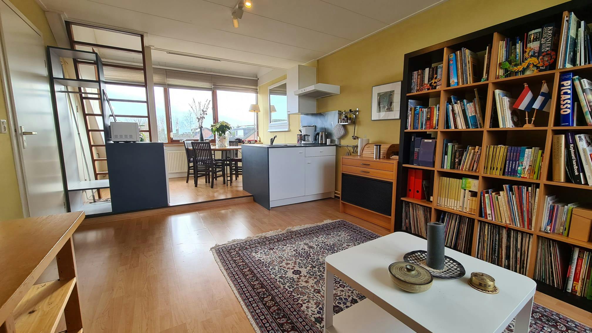 Kamer aan Tjalk, Schipluiden
