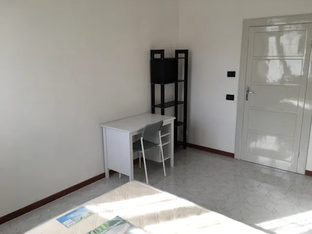 Private room in Via de' Carracci, Bologna (1122931) room image 2