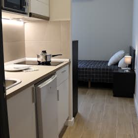 单间公寓 正在以 €550 的月租出租，其位于 Burjassot, Carrer Isaac Peral