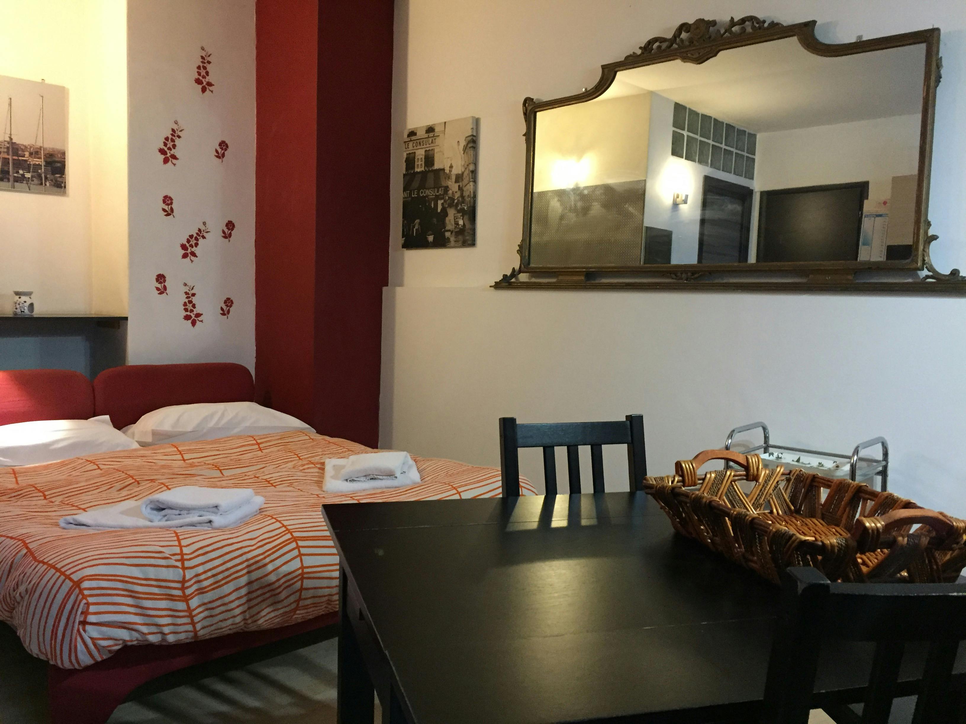 公寓 正在以 €480 的月租出租，其位于 Catania, Via Naumachia