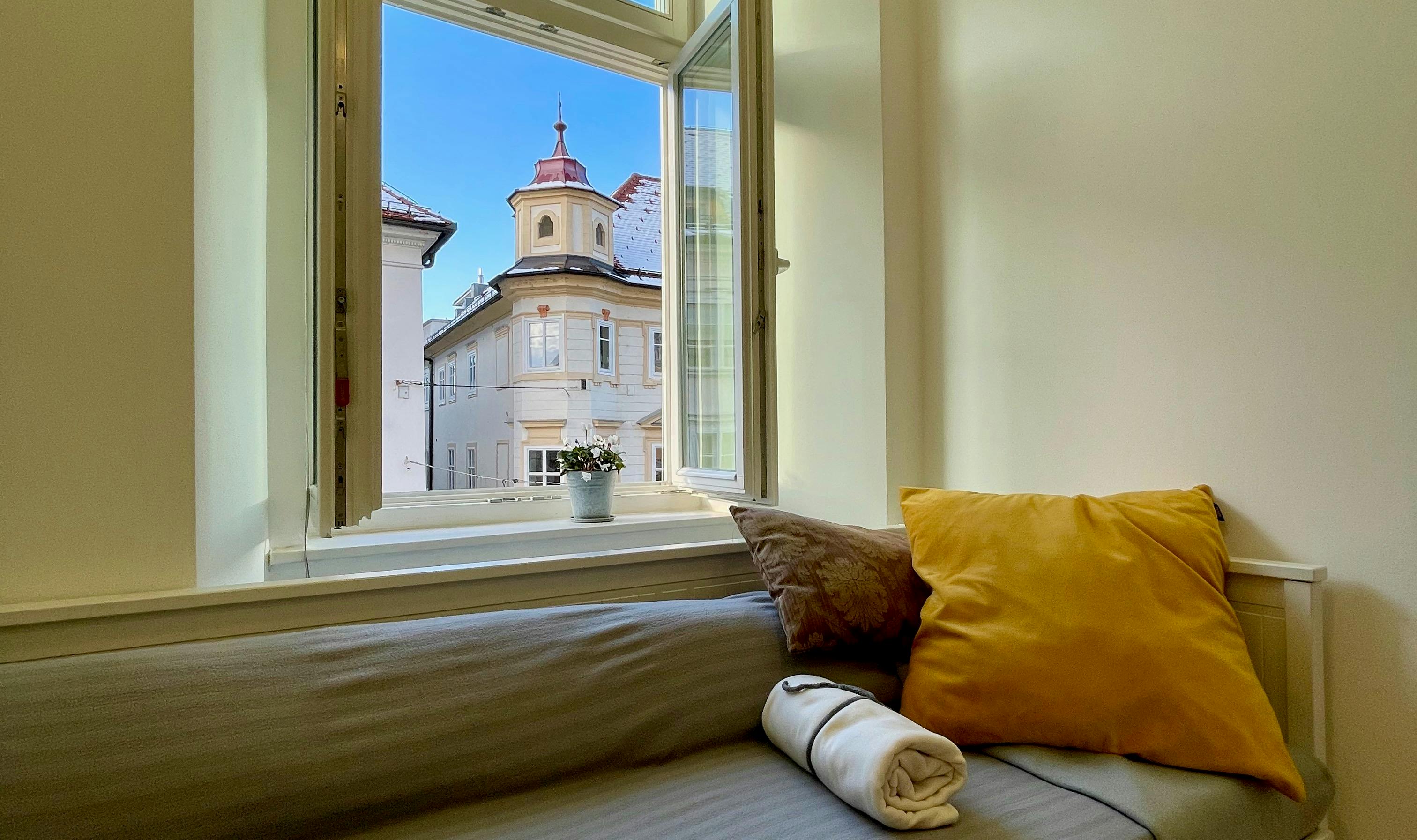 Mestni trg, Ljubljana preview