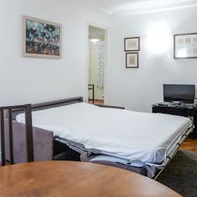 Apartment for rent for €2,300 per month in Paris, Rue d'Assas