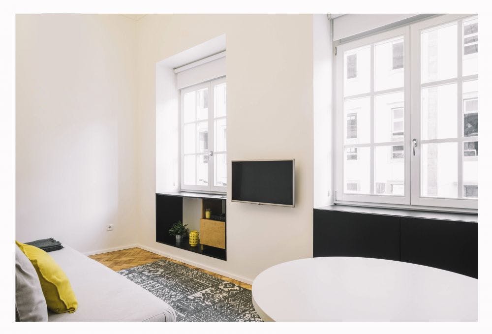 Apartment for rent for €850 per month in Porto, Rua de Saraiva de Carvalho